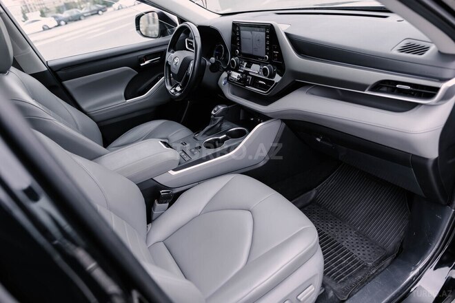 Toyota Highlander 2022, 104,000 km - 2.5 l - Bakı