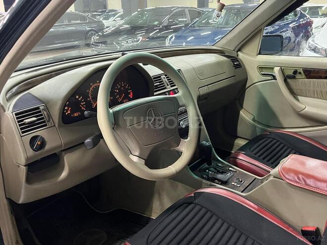 Mercedes E 230 1998, 328,000 km - 2.3 l - Bakı