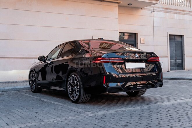BMW 520 2023, 14,000 km - 2.0 l - Bakı