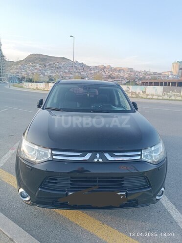 Mitsubishi Outlander 2013, 190,000 km - 2.4 l - Bakı