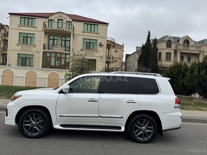 Lexus LX 570 2014, 111,600 km - 5.7 l - Bakı