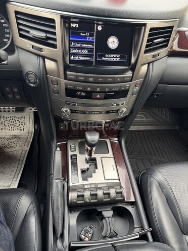 Lexus LX 570 2014, 111,600 km - 5.7 l - Bakı