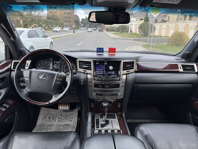 Lexus LX 570 2014, 111,600 km - 5.7 l - Bakı