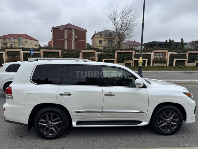 Lexus LX 570 2014, 111,600 km - 5.7 l - Bakı