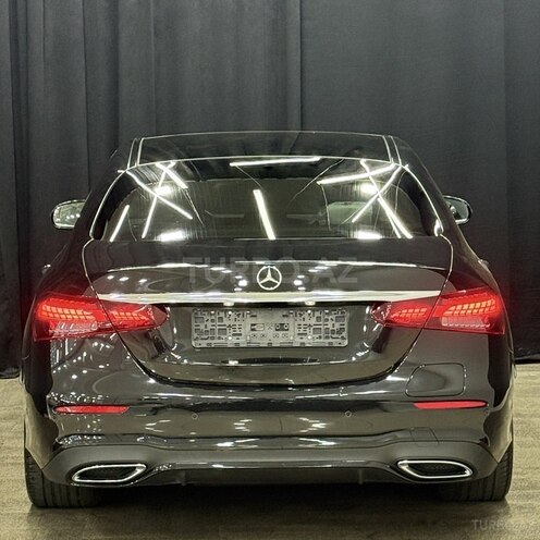 Mercedes E 300 de-4
