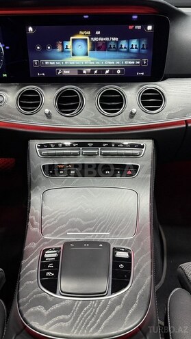 Mercedes E 300 de-10