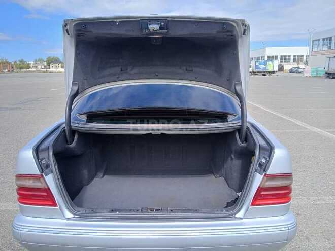 Mercedes E 220 d 2001, 642,050 km - 2.2 l - Gəncə