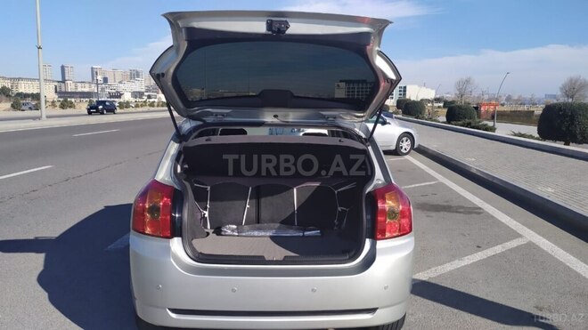 Toyota Corolla 2006, 350,000 km - 1.4 l - Bakı