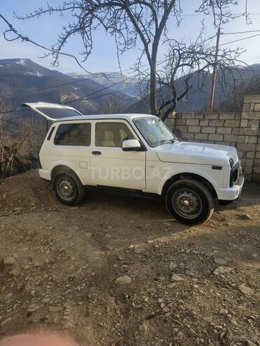 LADA (VAZ) Niva 2013, 270,000 km - 1.7 л - Qusar