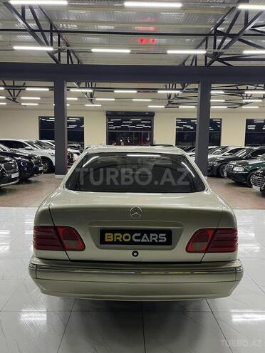 Mercedes E 230 1997, 388,004 km - 2.3 l - Bakı