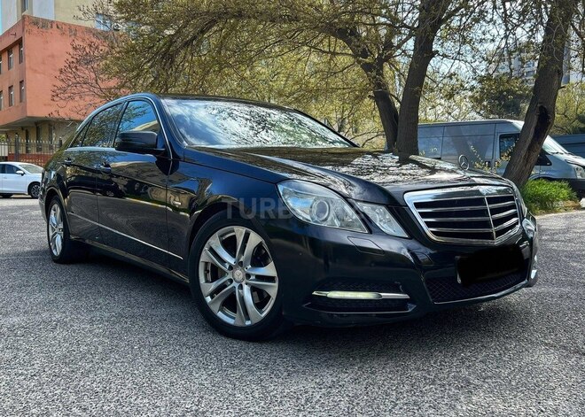 Mercedes E 200 2011, 245,000 km - 1.8 l - Bakı
