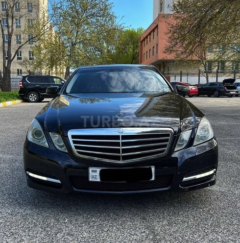 Mercedes E 200 2011, 245,000 km - 1.8 l - Bakı