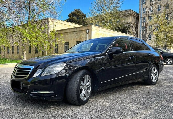 Mercedes E 200 2011, 245,000 km - 1.8 l - Bakı