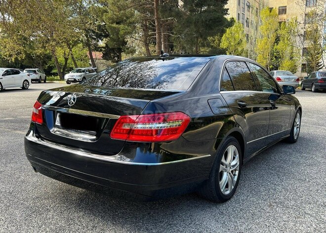 Mercedes E 200 2011, 245,000 km - 1.8 l - Bakı
