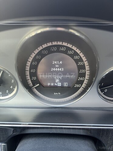 Mercedes E 200 2011, 245,000 km - 1.8 l - Bakı