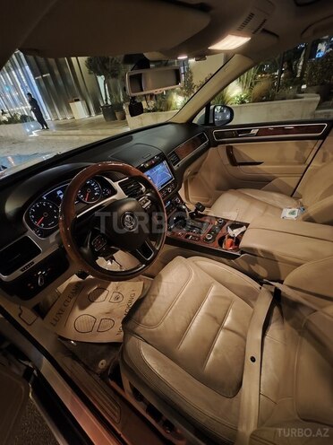 Volkswagen Touareg 2011, 273,000 km - 3.6 л - Bakı