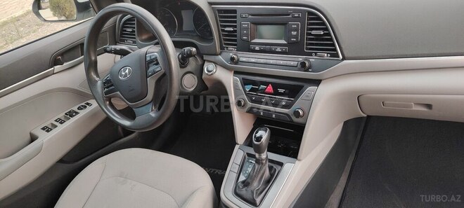 Hyundai Elantra 2016, 243,011 km - 2.0 л - Gəncə