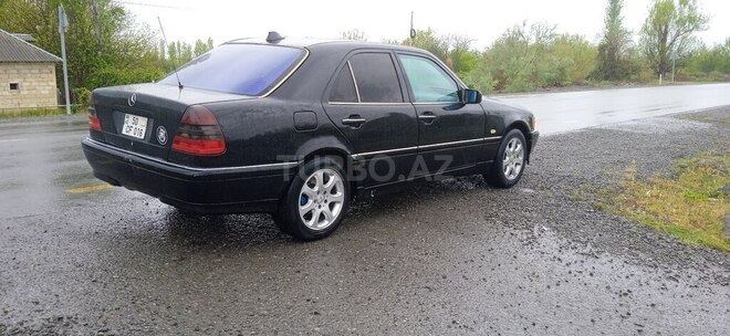 Mercedes C 230 1998, 400,000 km - 2.3 л - Ucar