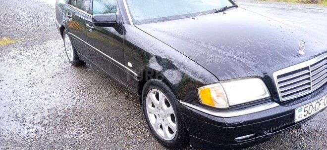 Mercedes C 230 1998, 400,000 km - 2.3 л - Ucar