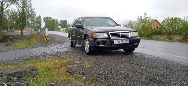 Mercedes C 230 1998, 400,000 km - 2.3 л - Ucar