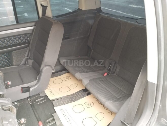 Volkswagen Touran 2011, 234,000 km - 1.6 l - Sumqayıt
