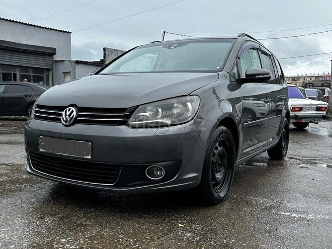 Volkswagen Touran 2011, 234,000 km - 1.6 l - Sumqayıt