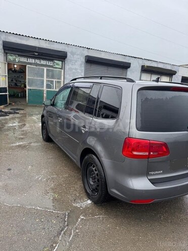 Volkswagen Touran 2011, 234,000 km - 1.6 l - Sumqayıt