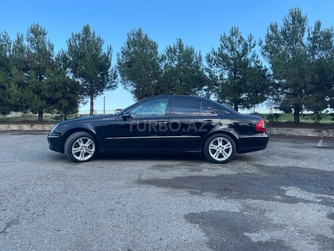 Mercedes E 280-5