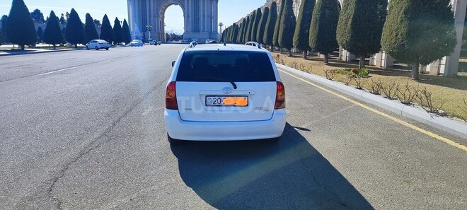 Toyota Corolla 2006, 241,000 km - 1.4 l - Gəncə