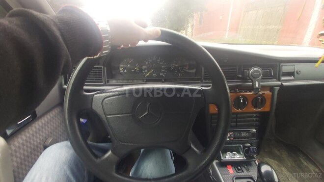Mercedes 190 1993, 274,752 km - 2.0 l - Bakı
