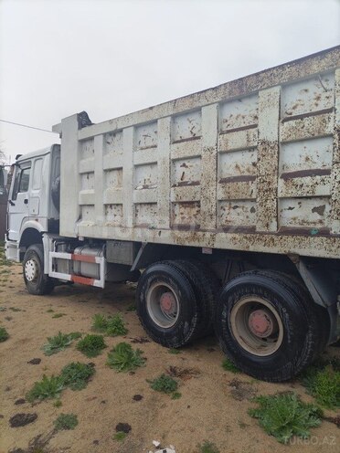 HOWO Sinotruk 2011, 250,000 km - 9.7 l - Gədəbəy