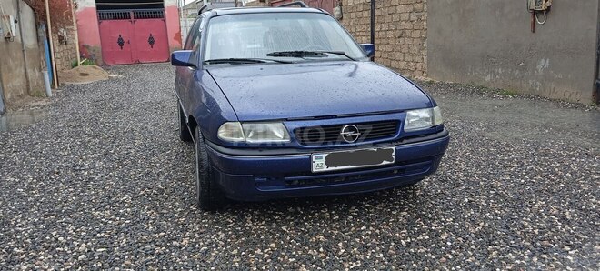 Opel Astra 1997, 250,000 km - 1.6 l - Bakı