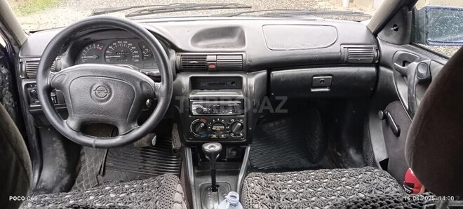 Opel Astra 1997, 250,000 km - 1.6 l - Bakı