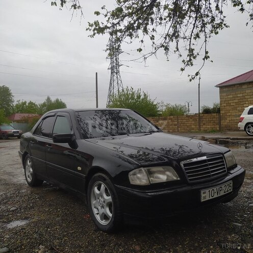 Mercedes C 240 1998, 350,000 km - 2.4 l - Füzuli
