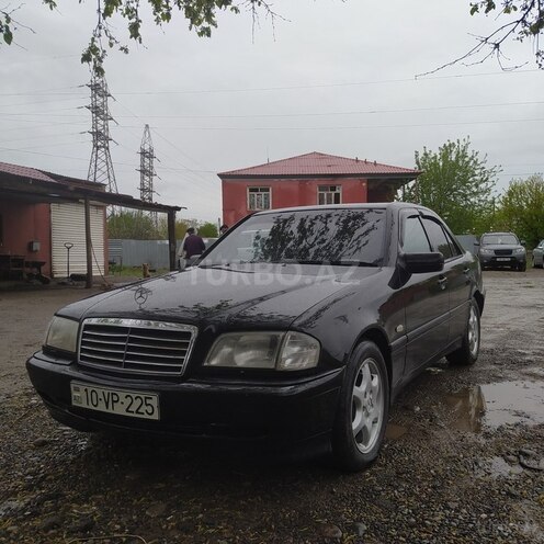 Mercedes C 240 1998, 350,000 km - 2.4 l - Füzuli