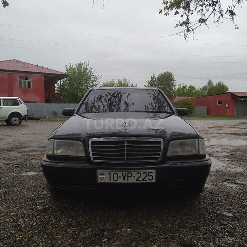 Mercedes C 240 1998, 350,000 km - 2.4 l - Füzuli