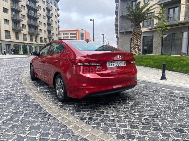 Hyundai Elantra 2018, 53,500 km - 2.0 л - Bakı