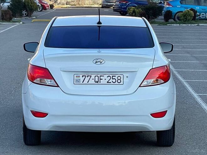 Hyundai Accent 2015, 123,000 km - 1.6 l - Bakı