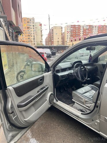 Nissan X-Trail 2002, 215,000 km - 2.0 л - Bakı
