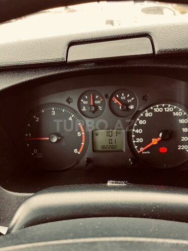 Ford Transit-6