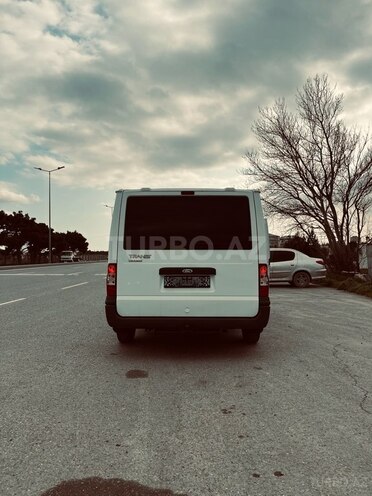 Ford Transit-2