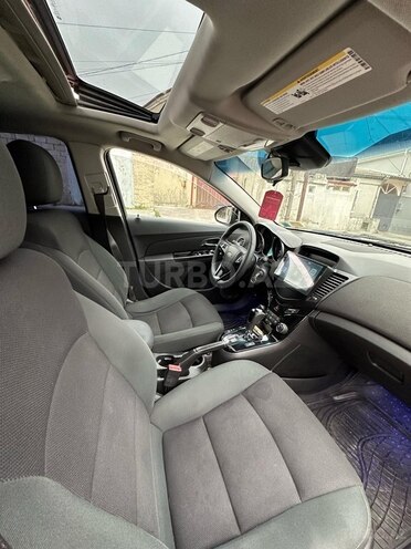 Chevrolet Cruze-13