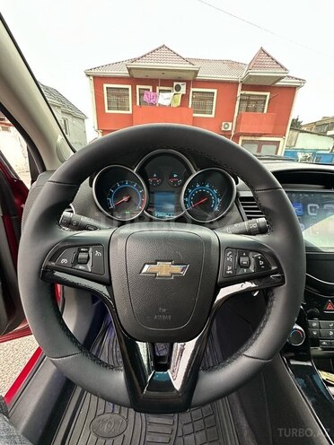 Chevrolet Cruze-16