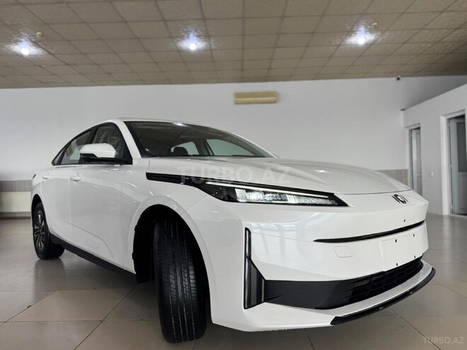 Changan Qiyuan A05 2025, 0 km - 1.5 л - Bakı