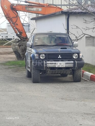 Mitsubishi Pajero 1994, 260,000 km - 2.8 л - Sumqayıt