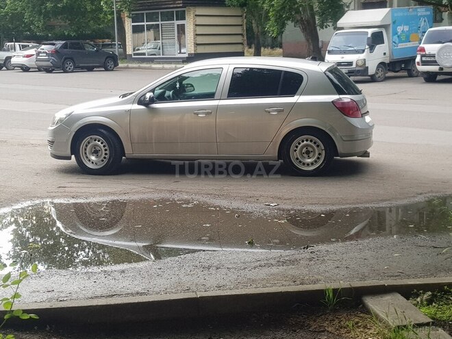 Opel Astra 2004, 251,000 km - 1.4 l - Mingəçevir