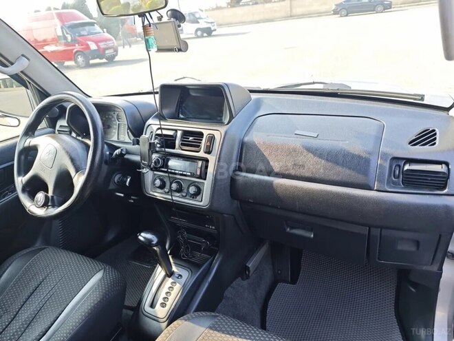Mitsubishi Pajero io 2001, 368,000 km - 2.0 l - Bərdə