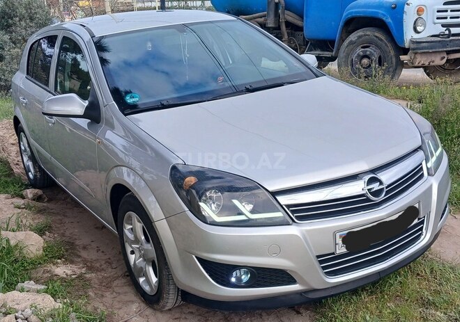 Opel Astra 2008, 245,000 km - 1.3 л - Bakı