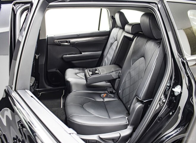 Toyota Highlander-21