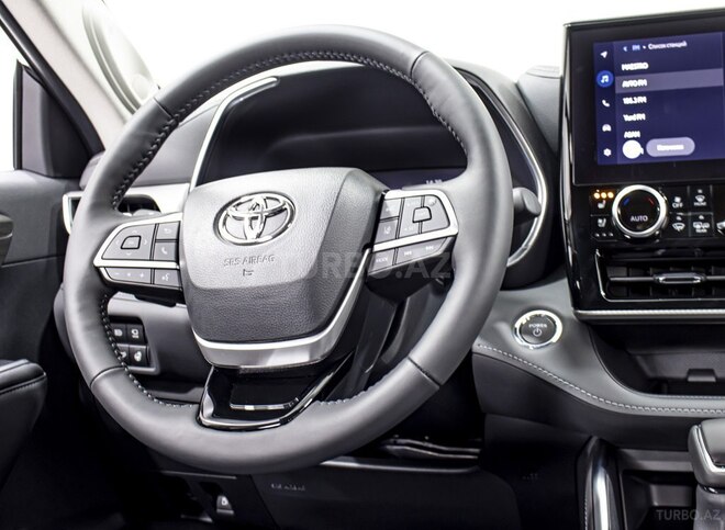 Toyota Highlander-13